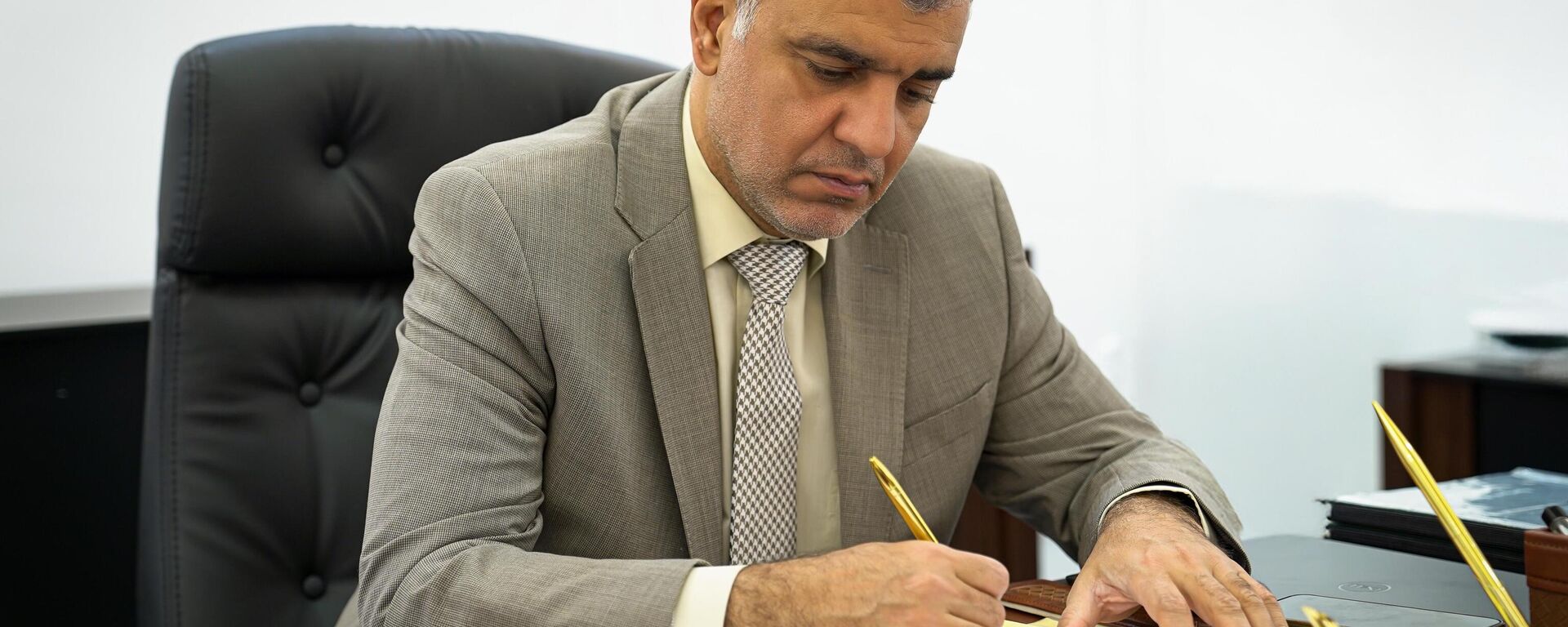 العراق..محمد صالح الدراجي المستشار الفني للسوداني - سبوتنيك عربي, 1920, 21.05.2025