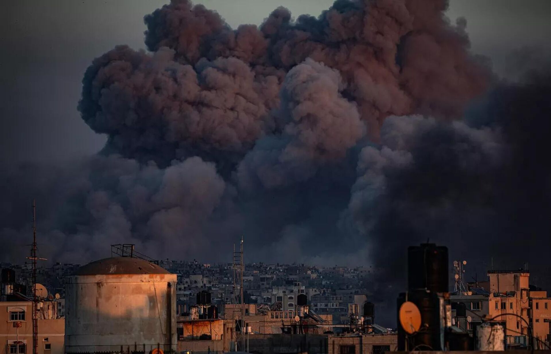 غزة.. صدى إبادة جماعية - سبوتنيك عربي, 1920, 18.11.2025