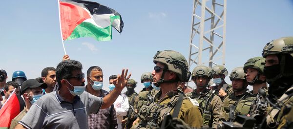 احتجاجات ضد خطة الضم الإسرائيلية لأراضي الضفة الغربية، في بلدة  عصيرة الشماليّة،  يوليو 2020 - سبوتنيك عربي