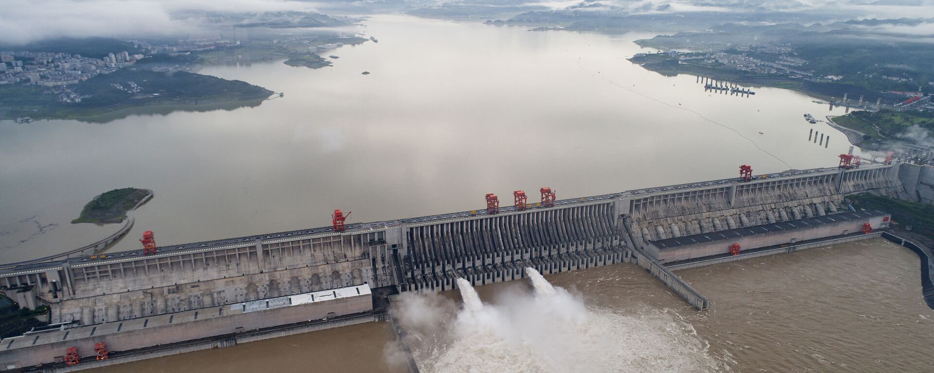 سد الممرات الثلاثة، أكبر سد هيدروليكي في العالم بني على نهر اليانغتسي في الصين. 17 يوليو 2020 - سبوتنيك عربي, 1920, 19.08.2022