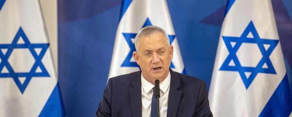 وزير الدفاع الإسرائيلي بيني غانتس عقب تصاعد التوتر العسكري على الحدود اللبنانية الإسرائيلية، لبنان، إسرائيل 27 يوليو 2020 - سبوتنيك عربي