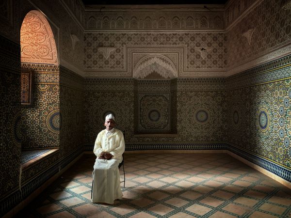 صورة بعنوان سلسلة أشجار النخيل #5، للمصورة البحرينية منى جمعان، الحائزة على الجائزة الرئيسية في فئة التصوير صورة شخصية في جوائز مسابقة مصور العام في التصوير بواسطة الهاتف المحمول أيفون لعام 2020 صورة بعنوان سلسلة أشجار النخيل #5، للمصورة البحرينية منى جمعان، الحائزة على الجائزة الرئيسية في فئة التصوير صورة شخصية في جوائز مسابقة مصور العام في التصوير بواسطة الهاتف المحمول أيفون لعام 2020 - سبوتنيك عربي