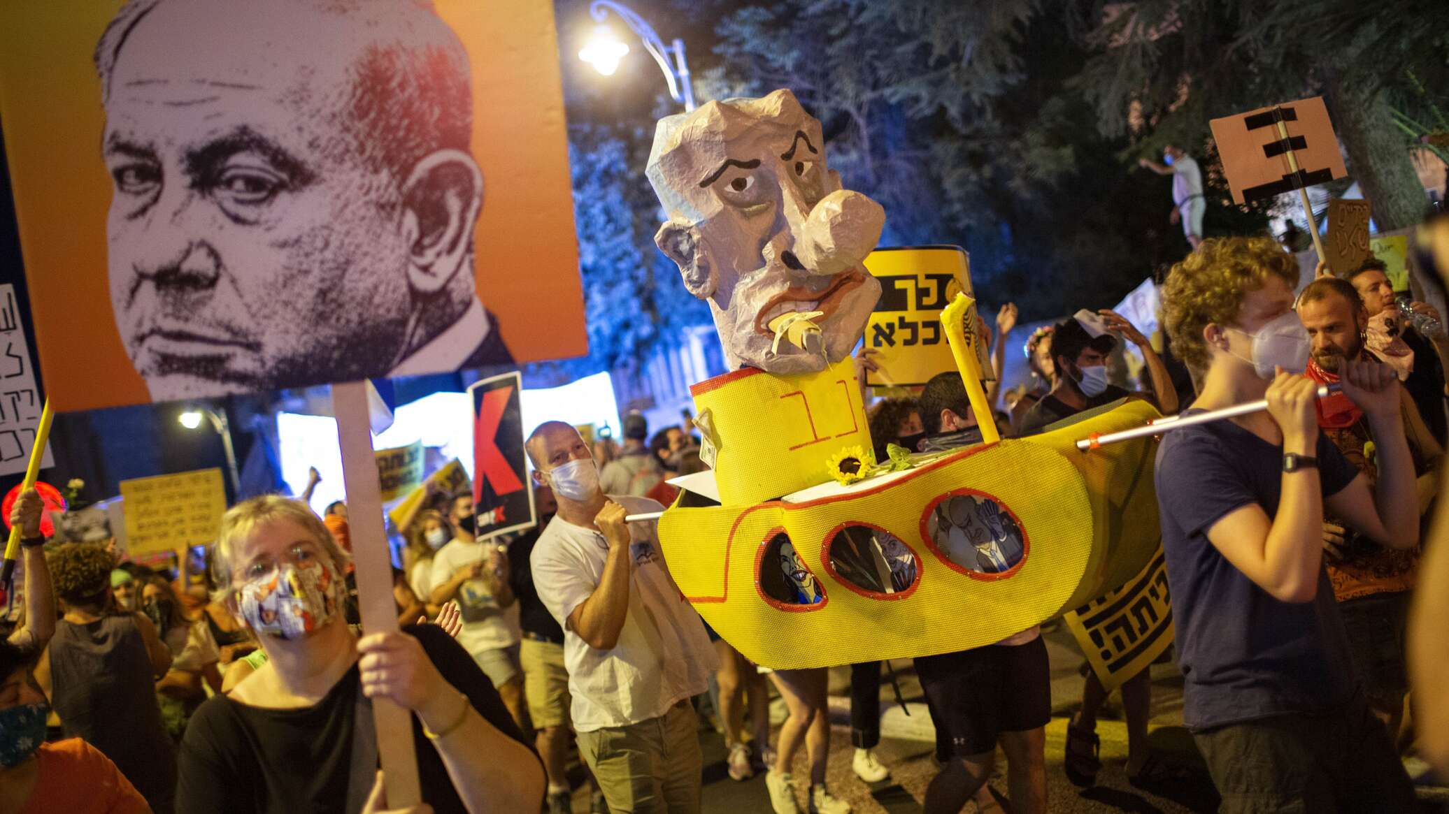 محتجون ينصبون خياما قرب منزل نتنياهو في القدس