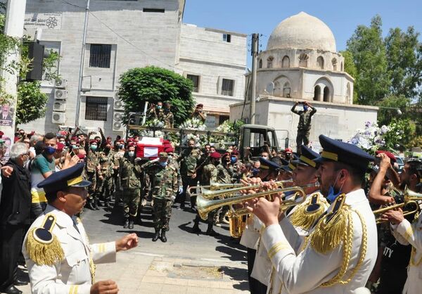 في موكب عسكري... دمشق تشيع قائد جيش التحرير الفلسطيني... صور  - سبوتنيك عربي