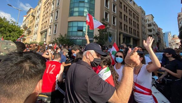 احتجاجات في لبنان على خلفية حادثة انفجار مرفأ بيروت احتجاجات في لبنان على خلفية حادثة انفجار مرفأ بيروت - سبوتنيك عربي