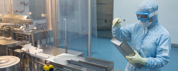 إنتاج لقاح ضد المرض الفيروسي كوفيد 19 في مصنع الأدوية بينوفارم بضواحي موسكو، أغسطس/ آب 2020 إنتاج لقاح ضد المرض الفيروسي كوفيد 19 في مصنع الأدوية بينوفارم بضواحي موسكو، أغسطس/ آب 2020 - سبوتنيك عربي