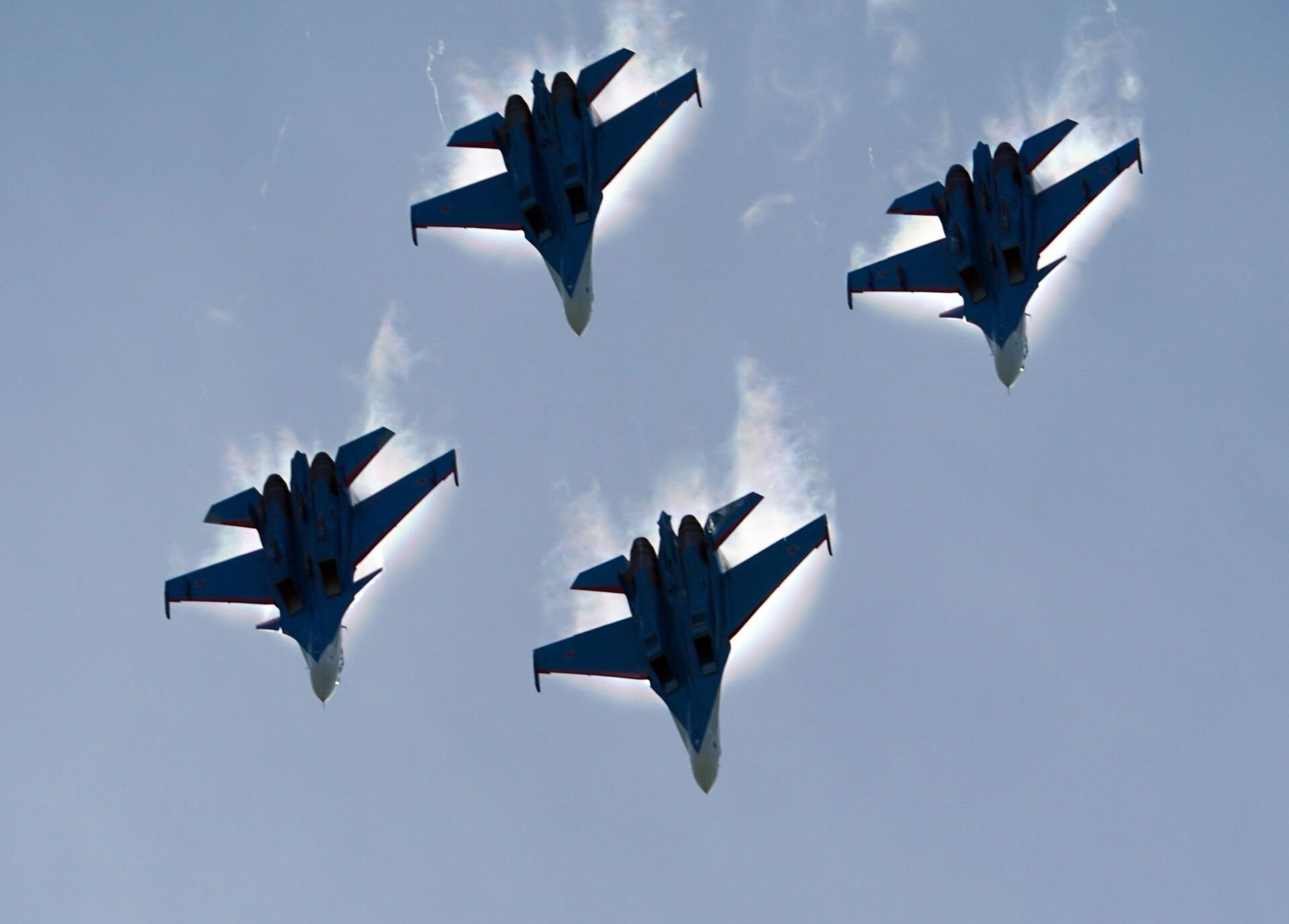 عرض جوي عسكري في منتدى أرميا 2020 في كوبينكا بضواحي موسكو - المقاتلات سو - 30 إس إم و سو-35 - سبوتنيك عربي, 1920, 22.01.2022