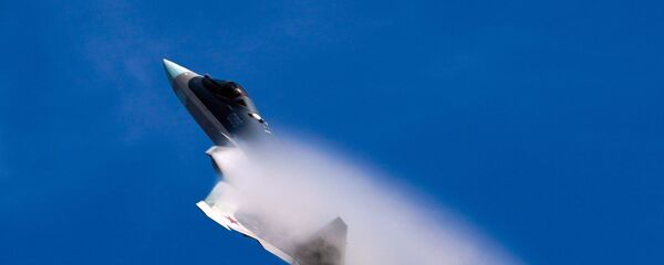 عرض جوي عسكري في منتدى أرميا 2020 في كوبينكا بضواحي موسكو - المقاتلات سو - 57 - سبوتنيك عربي