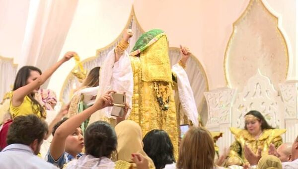 لباس العروس في محافظة نابل التونسية لباس العروس في محافظة نابل التونسية - سبوتنيك عربي