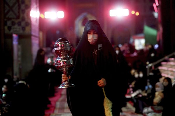  إحياء يوم عاشوراء في طهران، بالرغم من تفشي فيروس كورونا في إيران، 30 أغسطس 2020 - سبوتنيك عربي