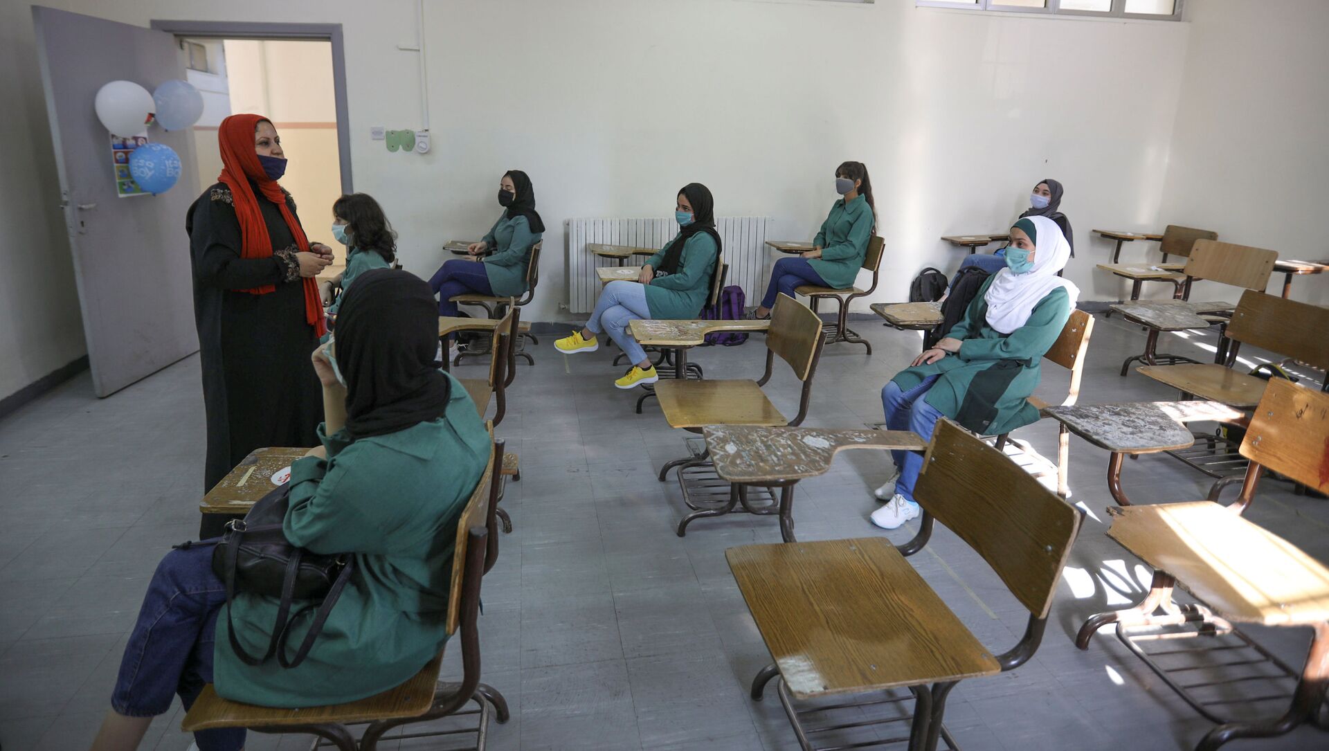 تلاميذ أردنيون في اليوم الأول من الفصل الدراسي في مدينة عمّان، الأردن 1 سبتمبر 2020 تلاميذ أردنيون في اليوم الأول من الفصل الدراسي في مدينة عمّان، الأردن 1 سبتمبر 2020 - سبوتنيك عربي, 1920, 03.08.2021