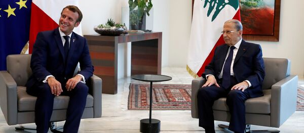 مراسم استقبال الرئيس الفرنسي إيمانويل ماكرون في بعبدا، لبنان 1 سبتمبر 2020 - سبوتنيك عربي