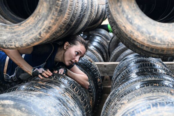 مشاركة في منافسة سباق الأبطال على أراضي منتع سفياجسكيه خولمي في مدينة قازان ،جمهورية تتارستان الروسية 29 أغسطس 2020 - سبوتنيك عربي