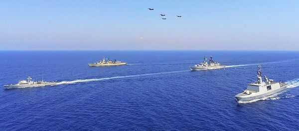 التوتر بين تركيا واليونان - سفن حربية يونانية وإيطالية وفرنسية وقبرصية، البحر الأبيض المتوسط، 31 أغسطس 2020 - سبوتنيك عربي