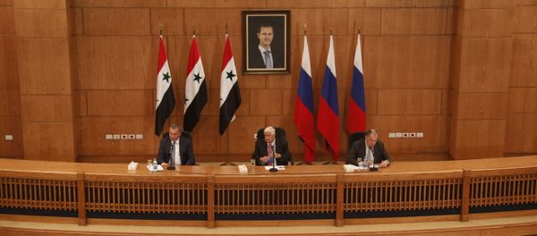 المؤتمر الصحفي لوزير الخارجية السوري ونظيره الروسي ونائب رئيس الحكومة الروسية المؤتمر الصحفي لوزير الخارجية السوري ونظيره الروسي ونائب رئيس الحكومة الروسية - سبوتنيك عربي