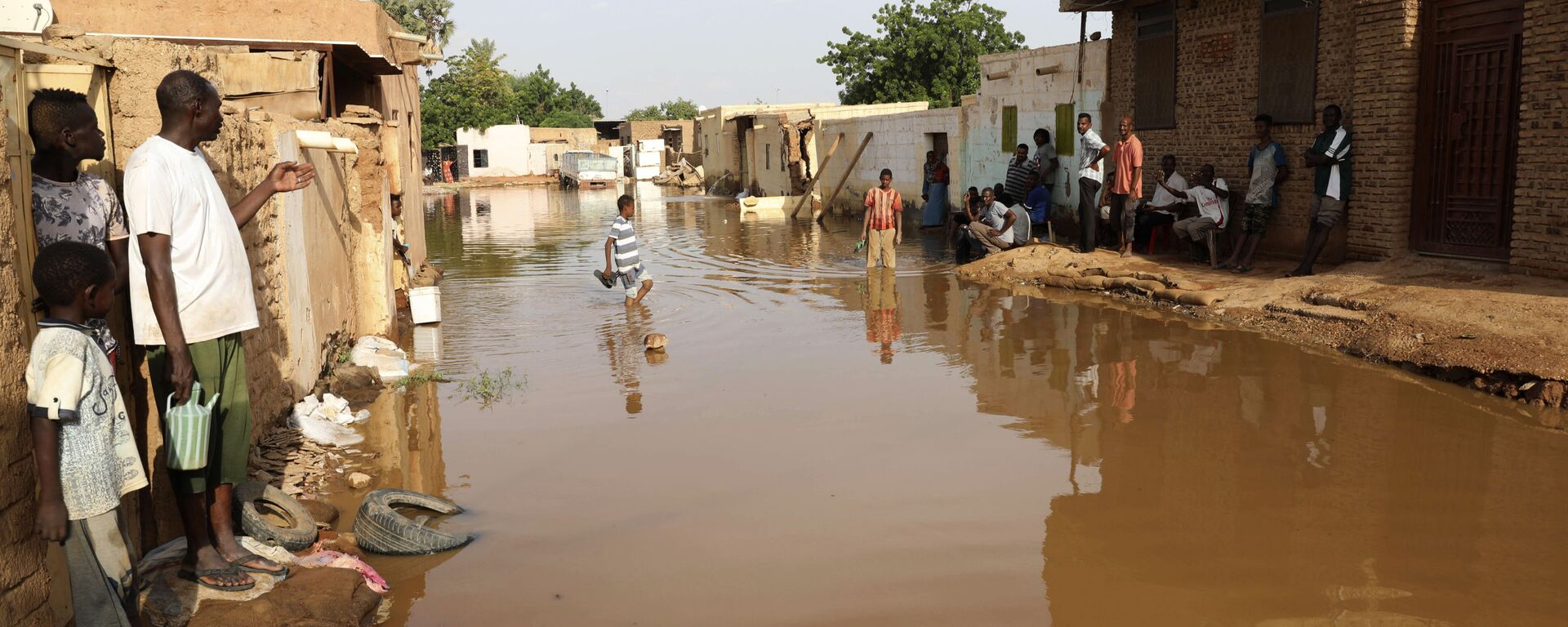 تداعيات فيضان مياه النيل الأزرق في منطقة أم درمان في السودان، 26 أغسطس 2020 - سبوتنيك عربي, 1920, 05.08.2021