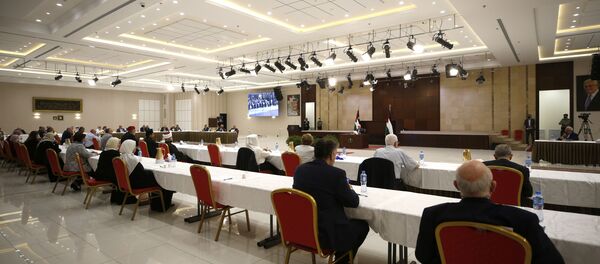  الرئيس الفلسطيني محمود عباس يترأس اجتماع الفصائل الفلسطينية حول اتفاق السلام بين الإمارات وإسرائيل، في رام الله، الضفة الغربية، فلسطين 3 سبتمبر 2020 - سبوتنيك عربي