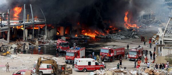  اندلاع حريق كبير في مرفأ بيروت، لبنان 10 سبتمبر 2020 - سبوتنيك عربي