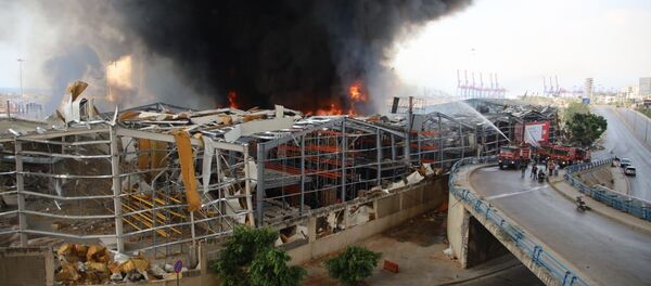 اندلاع حريق كبير في مرفأ بيروت، لبنان 10 سبتمبر 2020 - سبوتنيك عربي