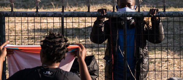 الوضع في مخيم موريا للاجئين والمهارجرين في جزيرة ليسبوس، اليونان 10 سبتمبر 2020 - سبوتنيك عربي