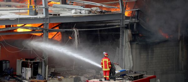  حريق كبير في مرفأ بيروت، لبنان 10 سبتمبر 2020 - سبوتنيك عربي