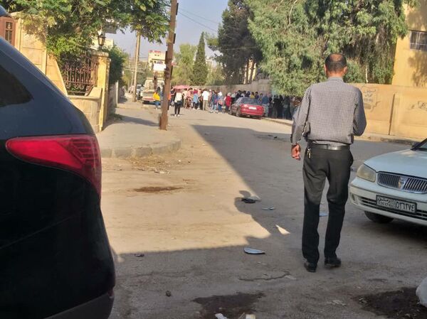 مسلحون موالون للجيش الأمريكي يهاجمون مدرسة لـ المتفوقين شرقي سوريا.. صور مسلحون موالون للجيش الأمريكي يهاجمون مدرسة لـ المتفوقين شرقي سوريا.. صور - سبوتنيك عربي