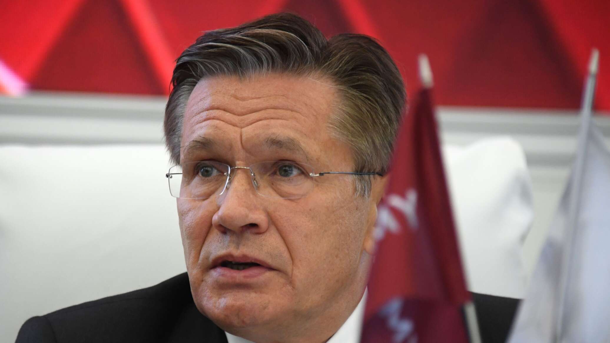 ليخاتشيف: لن تنتهي الهجمات على المواقع النووية بخير