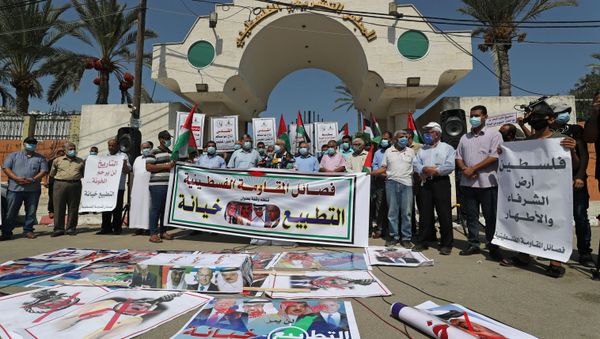 لأخبار التطبيع - احتجاجات على تطبيع العلاقات بين إسرائيل و الولايات المتحدة و البحرين و الإمارات، غزة 15 سبتمبر 2020 لأخبار التطبيع - احتجاجات على تطبيع العلاقات بين إسرائيل و الولايات المتحدة و البحرين و الإمارات، غزة 15 سبتمبر 2020 - سبوتنيك عربي
