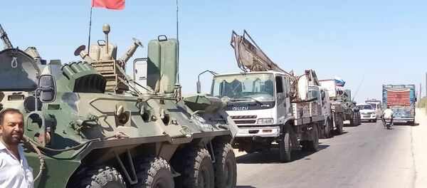  الشرطة العسكرية الروسية تعمل على مرافقة الورش الفنية التابعة لشركة الكهرباء ومؤسسة المياه الحكوميتين بمحافظة الحسكة السورية - سبوتنيك عربي