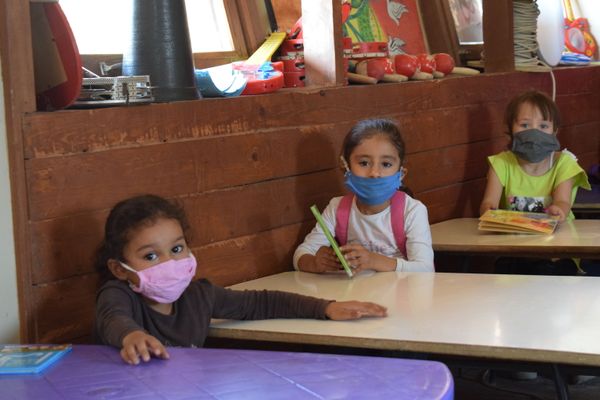 لبنان... دورات تعليمية لأطفال اللاجئين السوريين لحمايتهم من العمالة... فيديو  - سبوتنيك عربي