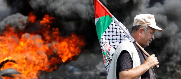 احتجاجات ضد تطبيع العلاقات بين إسرائيل و دول الخليج، الضفة الغربية 18 سبتمبر 2020 - سبوتنيك عربي