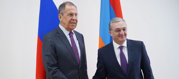 لقاء وزير الخارجية الروسي لافروف مع وزير خارجية أرمينيا زوهراب مناتساكانيان لقاء وزير الخارجية الروسي لافروف مع وزير خارجية أرمينيا زوهراب مناتساكانيان - سبوتنيك عربي