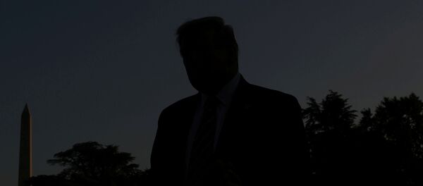 الرئيس الأمريكي ترامب يغادر البيت الأبيض متوجها إلى ولاية بنسلفانيا من أجل حملته الانتخابية 23 سبتمبر أيلول 2020 - سبوتنيك عربي