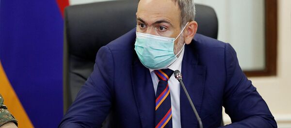 التصاعد العسكري بين أرمينيا و أذربيجان - رئيس الوزراء الأرمني نيكول باشينيان يجتمع مع قوات الدفاع الأمرنية في يريفان، أرمينيا 27 سبتمبر 2020 التصاعد العسكري بين أرمينيا و أذربيجان - رئيس الوزراء الأرمني نيكول باشينيان يجتمع مع قوات الدفاع الأمرنية في يريفان، أرمينيا 27 سبتمبر 2020 - سبوتنيك عربي