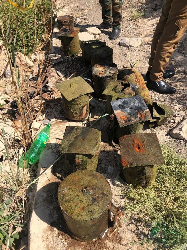 خبراء عراقيون وفرنسيون يرفعون قذائف جهنم من الفرات..صور - سبوتنيك عربي