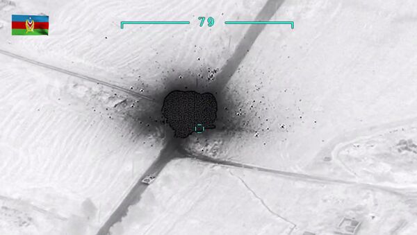 التصعيد العسكري بين أرمينيا و أذربيجان في منطقة ناغورني قره باغ (قرة باغ)، وزارة الدفاع الأذربيجانية تنشر مقطع فيديو لقصف مدفعيتها في المنطقة، 29 سبتمبر 2020 التصعيد العسكري بين أرمينيا و أذربيجان في منطقة ناغورني قره باغ (قرة باغ)، وزارة الدفاع الأذربيجانية تنشر مقطع فيديو لقصف مدفعيتها في المنطقة، 29 سبتمبر 2020 - سبوتنيك عربي