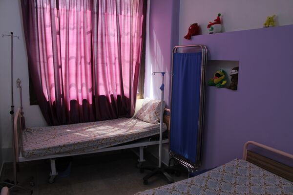  أطفال ونساء من مرضى السرطان شرقي سوريا ضحايا قانون قيصر التعسفي.. فيديو - سبوتنيك عربي