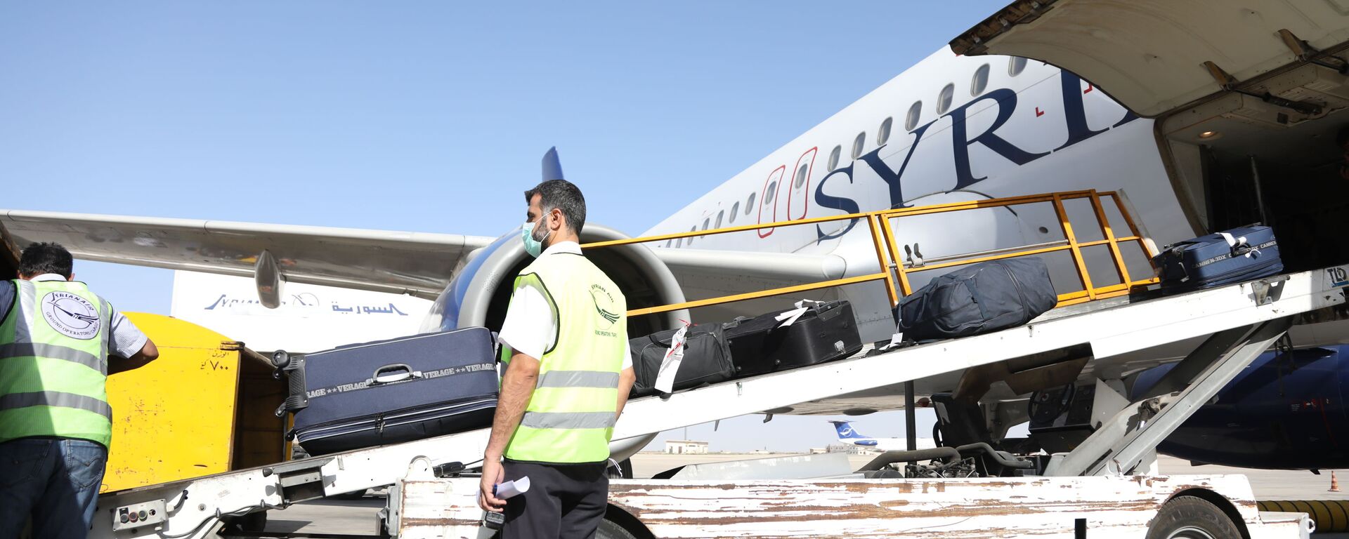 مطار دمشق الدولي يعود للعمل بعد نحو غياب سبعة أشهر بسب اجراءات كورونا الوقائية، سوريا 1 أكتوبر 2020 - سبوتنيك عربي, 1920, 14.06.2021