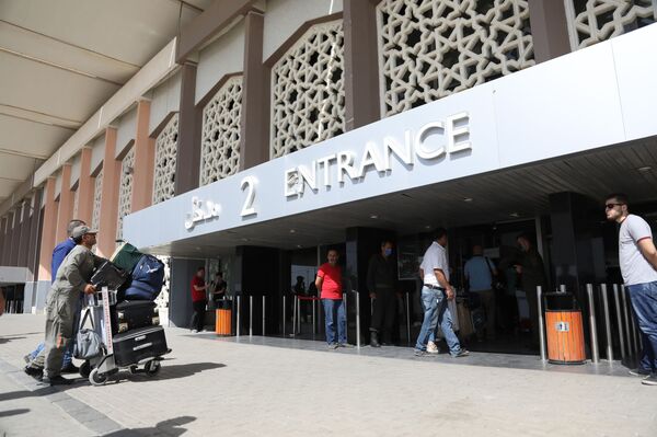 الحقائب تعود إلى سيور مطار دمشق الدولي.. فيديو الحقائب تعود إلى سيور مطار دمشق الدولي.. فيديو - سبوتنيك عربي