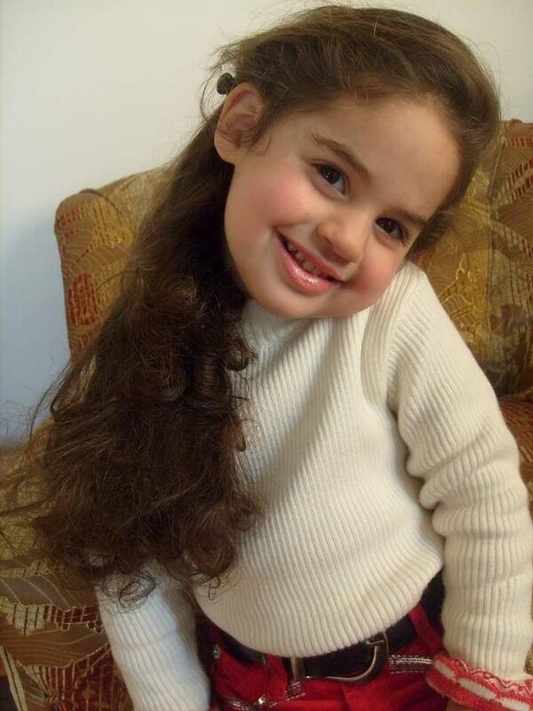 سلمى الناصوري... طفلة سورية تعزف لحن الأمل على أوتار الكمان... فيديو وصور - سبوتنيك عربي