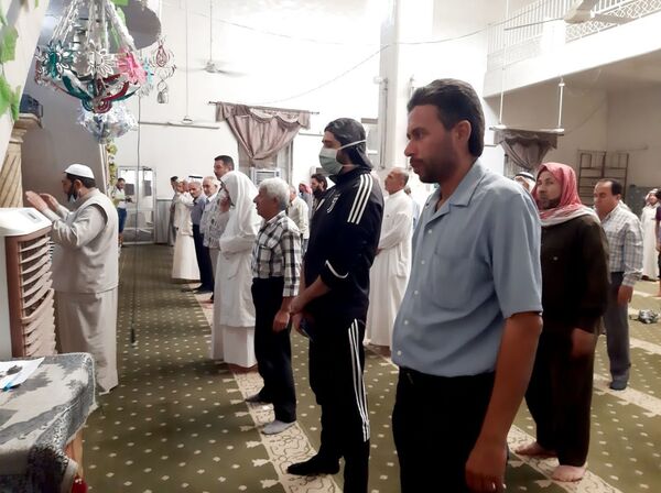 السوريون يتضرعون إلى الله لنزول المطر وإخماد الحرائق... فيديو + صور السوريون يتضرعون إلى الله لنزول المطر وإخماد الحرائق... فيديو + صور - سبوتنيك عربي