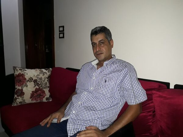 مزارع سوري يتصدى للحصار ويقدم لفلاحي قريته مشتقات نفطية مجانية...فيديو وصور - سبوتنيك عربي