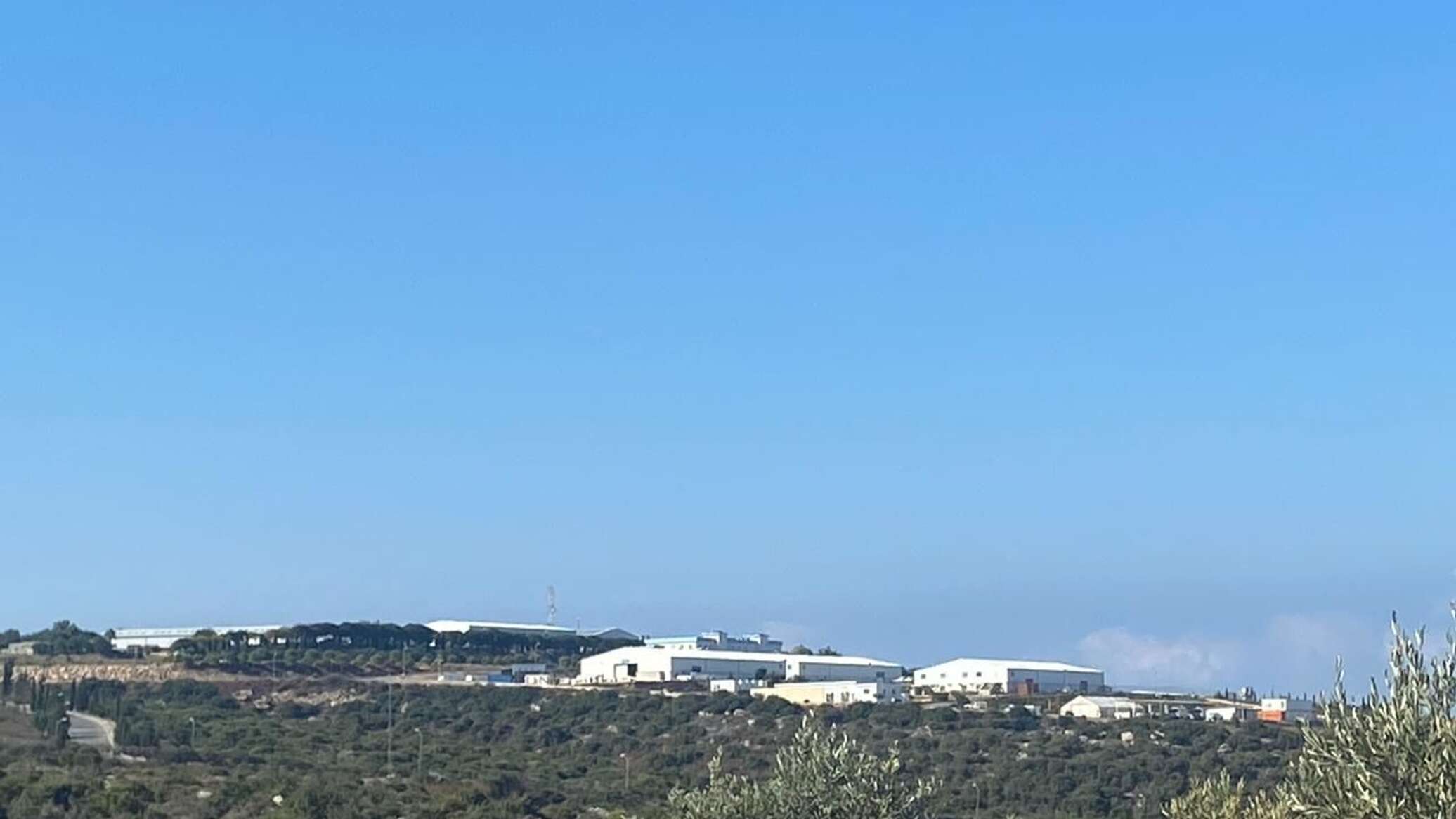 إعلام: الولايات المتحدة تتوسط في أول محادثات مباشرة بين إسرائيل ولبنان منذ عام 1993