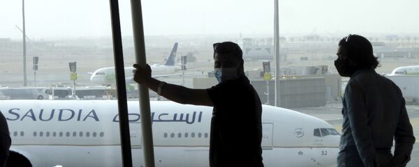 الخطوط الجوية السعودية، مطار الملك عبدالعزيز الدولي، جدة، المملكة العربية السعودية يوليو 2020 - سبوتنيك عربي