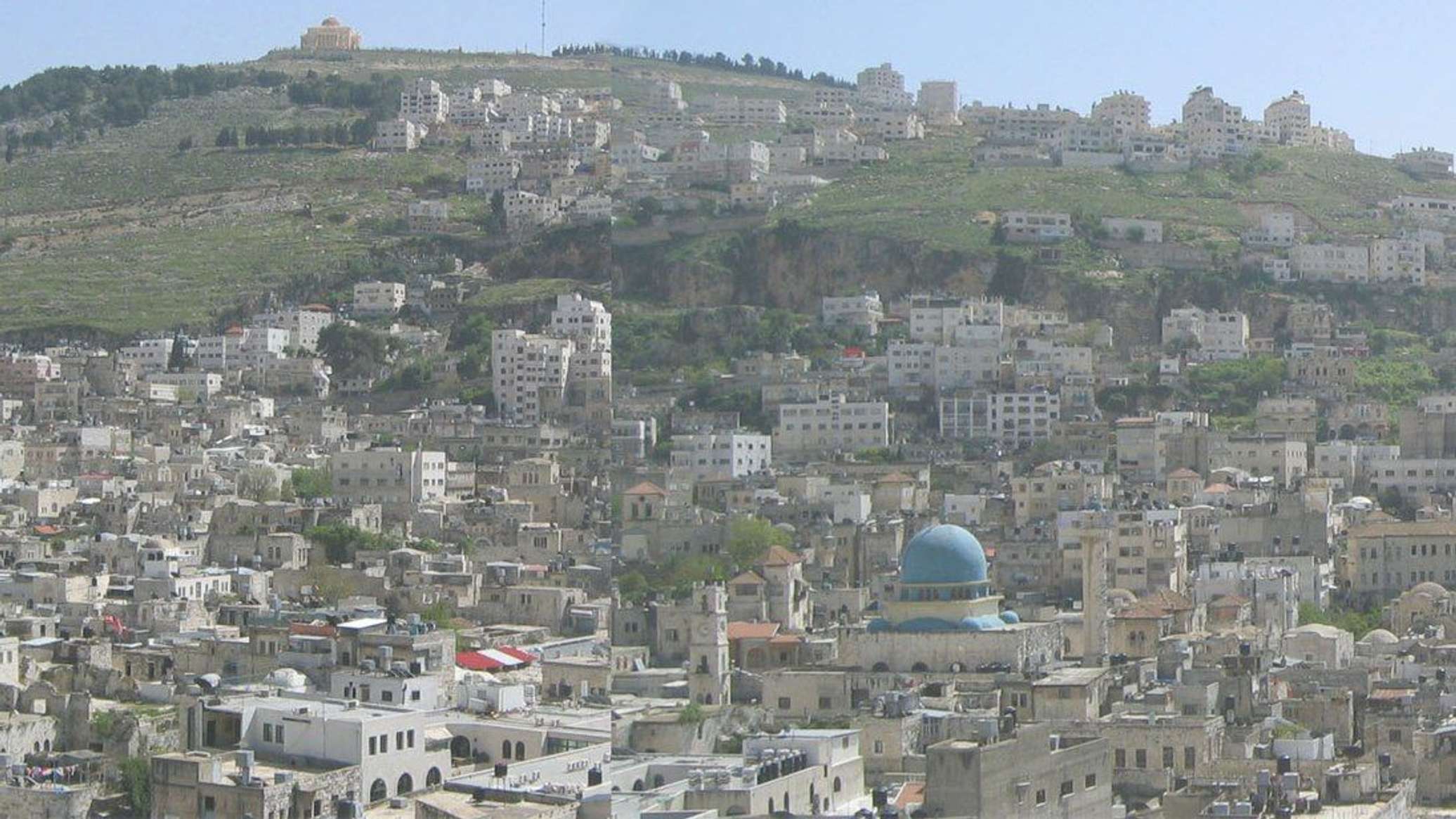 لماذا مددت أمريكا العقوبات على المسؤولين الفلسطينيين... قيادي بـ"منظمة التحرير" يجيب
