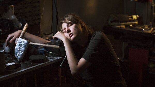 صانعة السكاكين الروسية آنا غيرمان - سبوتنيك عربي