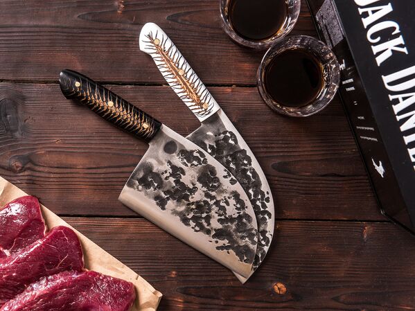 سكاكين من صناعة الروسية آنا غيرمان للعلامة التجارية Vasverblades - سبوتنيك عربي