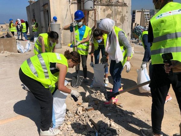 جهود أهلية واسعة لإعادة إعمار بيروت عقب انفجار المرفأ... صور - سبوتنيك عربي