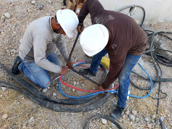 الجيش الروسي ينتزع ورقة مياه الشرب من أيدي الميليشيات الكردية والتركمانية في الحسكة الجيش الروسي ينتزع ورقة مياه الشرب من أيدي الميليشيات الكردية والتركمانية في الحسكة - سبوتنيك عربي