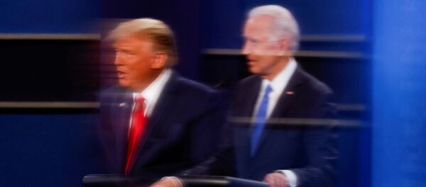 المنظارة الانتخابية بين المرشح الجمهوري الرئيس الحالي دونالد ترامب والمرشح الديمقراطي جو بايدن، الانتخابات الرئاسية، الولايات المتحدة الأمريكية 22 أكتوبر 2020 - سبوتنيك عربي